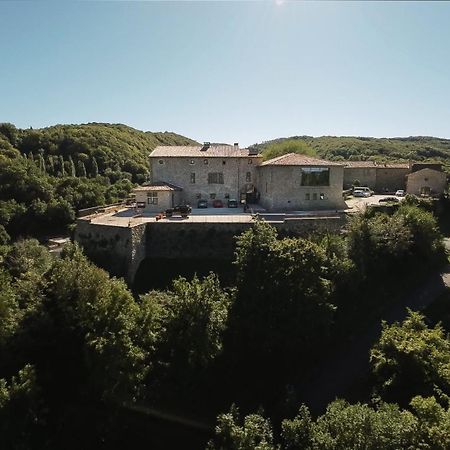 Le Poët-Célard Chateau Du Poet-Celard מראה חיצוני תמונה